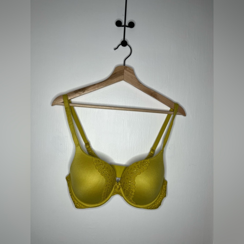 Victoria's Secret Mustard Lace Bra